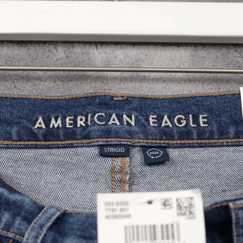 AMERICAN EAGLE 8 Inch Perfect Bermuda Short High Rise STRIGID Denim Blue 000 NWT - Picture 8 of 9